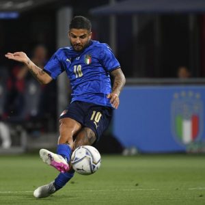 Italia 4-0 República Checa:Inmóvil, disparo de pase Insigne