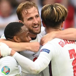 Copa de Europa-Inglaterra eliminó a Alemania 2-0