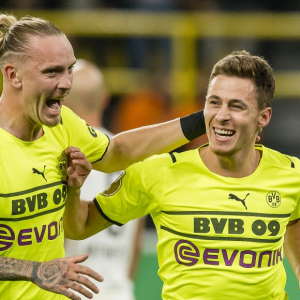 Copa de Alemania-Dortmund avanza 2-0 en casa