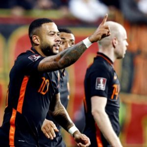Holanda empate 2-2 con Montenegro