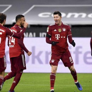 Bundesliga-Bayern vence a Dortmund 3-2 a domicilio