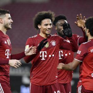 Bundesliga-Lewand dobles goles El Bayern vence 5-0 al Stuttgart