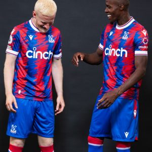 Camiseta Crystal Palace Primera Equipación 2022-2023